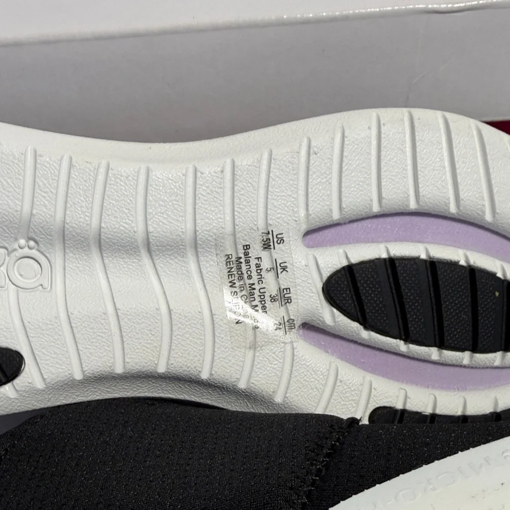 Ryka Women's Black Sneakers 7.5 W (wide) New in box - Picture 9 of 12